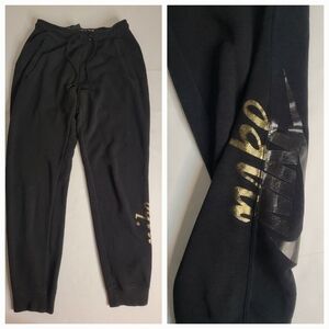 Nike Sportwear Small NSW Metallic Logo Black